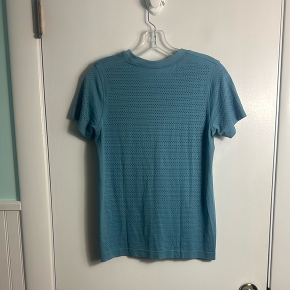 Lululemon Breeze By Short Sleeve Top Blue Teal - Picture 3 of 6